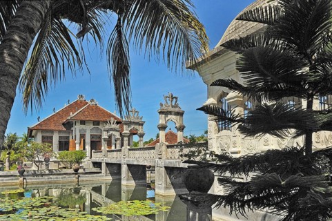 Taman-Ujung water palace with lotus pond and stone bridge, Bali, Indonesia, Asia