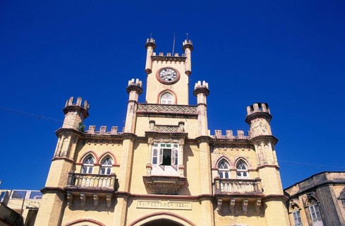 Saiffi tower built in 1922, Ahmedabad, Gujarat, India, Asia