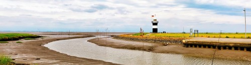 Shipping channel, with Kleiner Preusse lighthouse, Wremen, Cuxhaven
