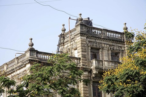 Old building Framjee Dinshaw Sanatorium Parsi Trust 1902, Mukesh Chowk Bomanji Petit road, Grant