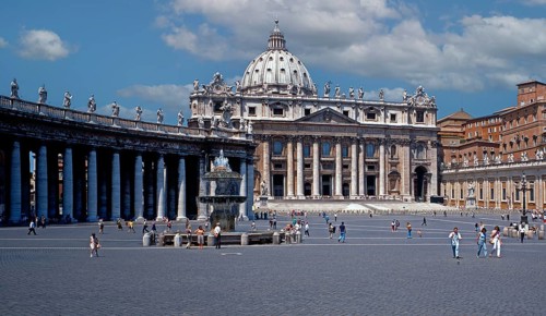 St Peter's Square, St Peter's Church, Rome, Vatican, Italy, Europe