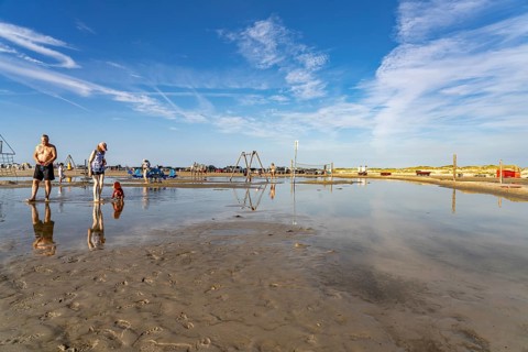 The beach at Sankt Peter-Ording, Nordfriesland district, Schleswig-Holstein, Germany, Europe