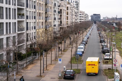 Residential buildings, rental flat, condominiums in the city centre, Düsseldorf-Pempelfort, DHL