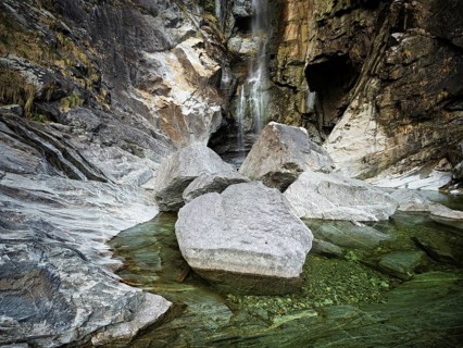 Cascata del Salto waterfall, Maggia, Maggia Valley, Canton Ticino, Switzerland, Europe
