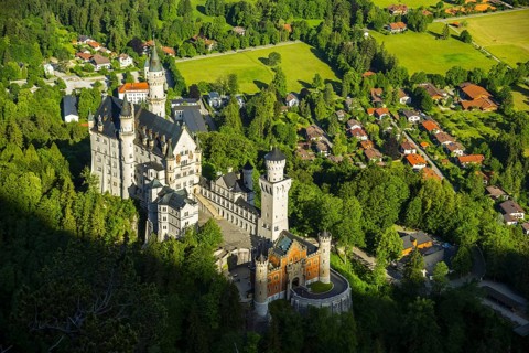 Neuschwanstein Castle, Schwangau, Ostallgaeu, Allgaeu, Swabia, Bavaria, Germany, Europe