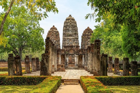 Wat Si Sawai in the UNESCO World Heritage Sukhothai Historical Park, Thailand, Asia