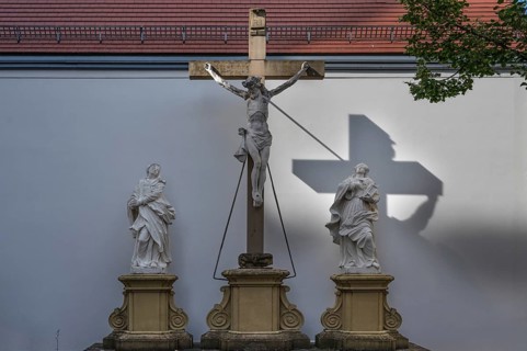 Group of saints in front of a house wall, Iphofen, Lower Franconia, Bavaria, Germany, Europe