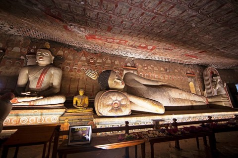 Buddha statues in the Dambulla cave temple, Dambulla, Central Province, Sri Lanka, Asia