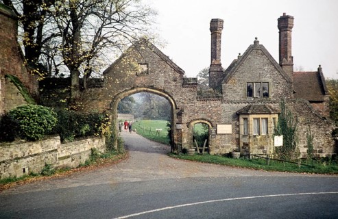 Historic building The Gatehouse, Penshurst Castle, Penshurst, Kent, England, UK, November 1958