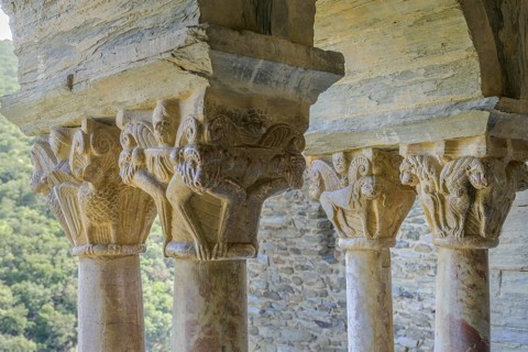 Romanesque capitals in the cloister, Prieuré de Serrabone, Boule-d'Amont, Département