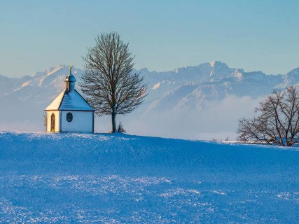 Chapel, tree, morning light, winter, snow, mountain landscape, near Riegsee, behind Zugspitze,