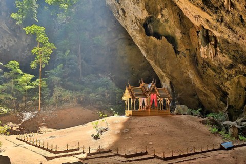 Phraya Nakhon Cave, Hua Hin, Prachuap Khiri Khan Province, Thailand, Asia
