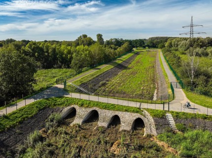 Bottrop-Gladbeck, North Rhine-Westphalia, Germany, Stormwater overflow basin, Stormwater retention