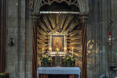 Altar of the miraculous image of Maria Pócs or Pötsch in the interior of St Stephen's Cathedral in