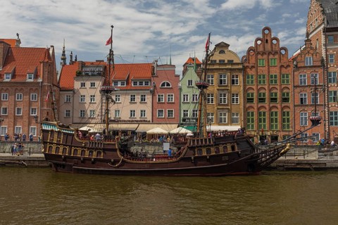 Mottlau pier in Gdansk with the Galeon Lew, a replica of an historic corsair