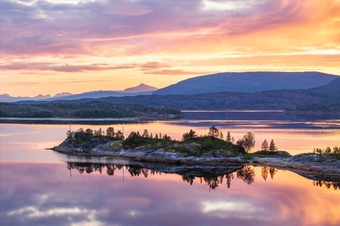 Islands at the Efjord, light mood, near Narvik, Tysfjord, Ofoten, Nordland, Norway, Europe