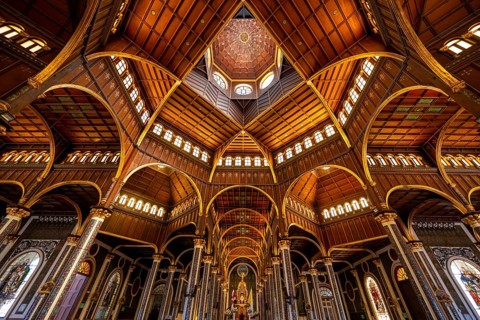 Interior view, Basílica de Nuestra Señora de Los Ángeles, Cartago, Costa Rica, Central America