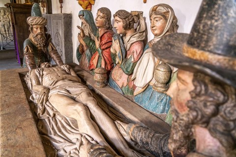 Burial group in the interior of the collegiate church of St Castor in Karden, Treis-Karden,