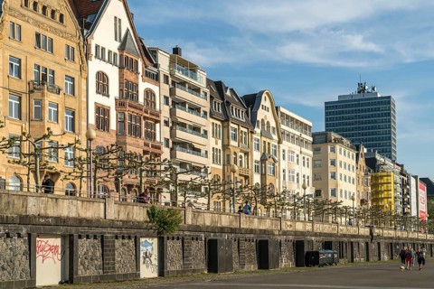 Rheinuferpromenade, City of Düsseldorf, North Rhine-Westphalia, Germany, Europe