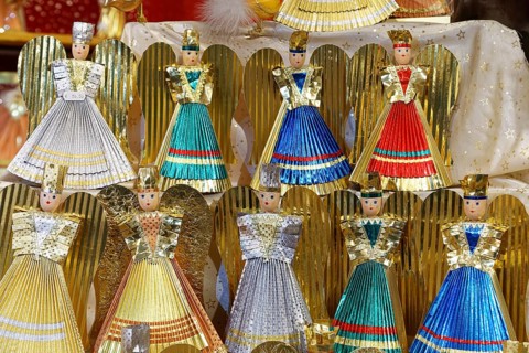 Tinsel angel, angel made of paper, traditional, traditional offer at the Nuremberg Christmas