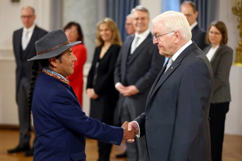 Wilfredo Bernardo Ticona Cuba Bolivia is received by Frank-Walter Steinmeier (President of the