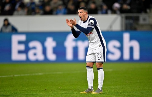 Pedro Porro Tottenham Hotspur Spurs (23) Gesture Gesture Clapping his hands in encouragement,