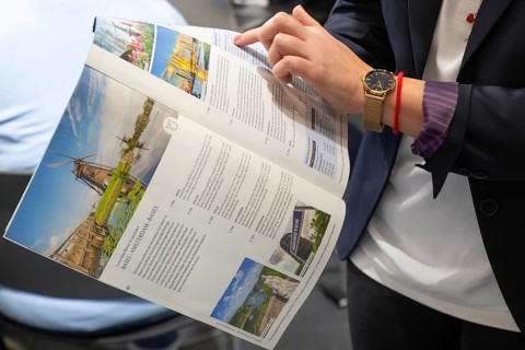 Symbol photo travel brochure Basel to Amsterdam