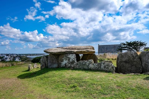 Pors Poulhan, Brittany, France - Dolmen tomb, Allée couverte de Pors Poulhan, the megalithic site