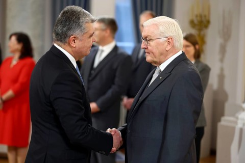 Dilshod Akhatov Uzbekistan is received by Frank-Walter Steinmeier (President of the Federal