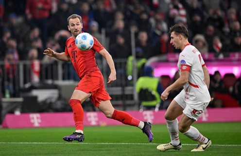 Tackle, action Harry Kane FC Bayern Munich FCB (09) against Willi Orban RasenBallsport Leipzig RBL