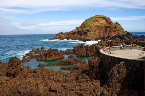 Natural swimming pools in volcanic rock, lava pools, natural swimming pools, natural pools, rocky