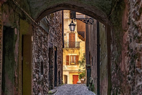 Narrow alleyways in the medieval village of Rocchetta Nervina in Val Nervia, Liguria, Italy, Europe