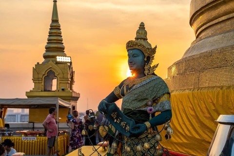 Sunset at the temple complex Wat Saket or Temple of the Golden Mount, Golden Mount Temple, Bangkok,
