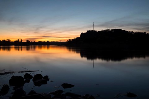 Sunset on the Elbe with Göhrischfelsen, Diesbar-Seußlitz, Saxon Elbland, Saxony, Germany, Europe
