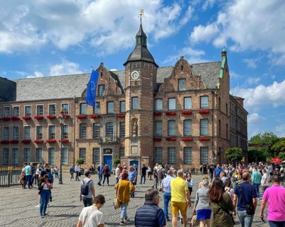 Düsseldorf, North Rhine-Westphalia, Germany, City Hall, Old Town on Sunday, many people visit the