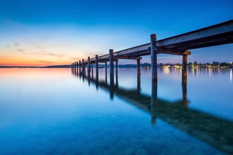 Jetty on the Lake Ammer at dusk, Herrsching am Lake Ammer, Bavaria, Germany, Europe