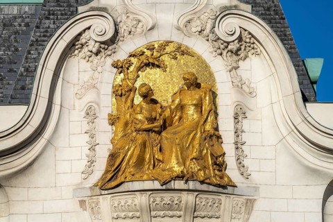 Depiction of Austria by Paul Gasq and France by François Sicard at the Art Nouveau Palais of the