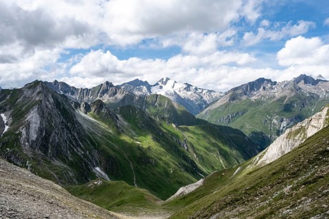 Mountain panorama, mountain peak of the Venediger group with Rötspitz peak, Lasörling Höhenweg,