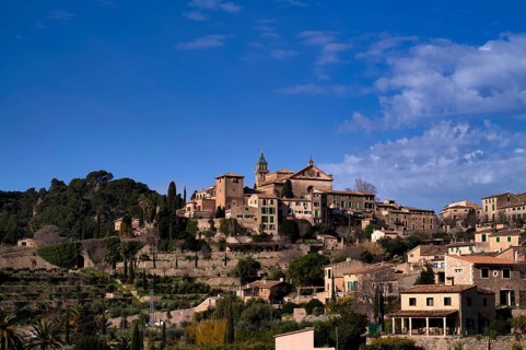 View of the mountain village of Valldemossa, Church Iglesia de la Cartuja, Real Cartuja (Royal