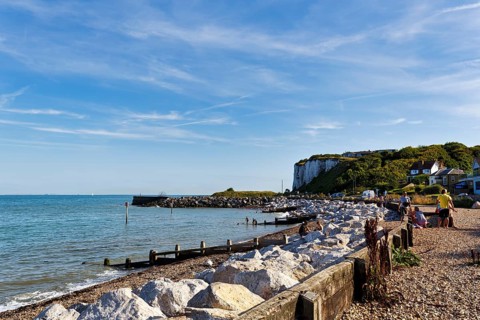 Chalk coast in Kingsdown, Cirrus, Dover, Kent, England, Great Britain
