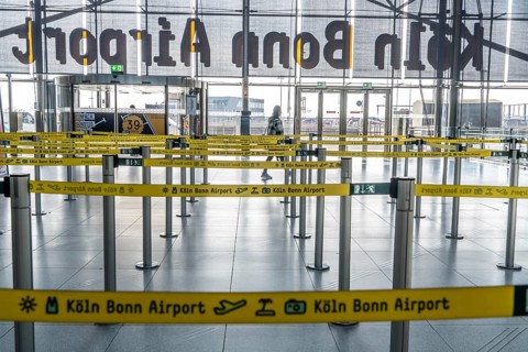 Cologne-Bonn Airport, warning strike by the Verdi trade union, public service and ground handling