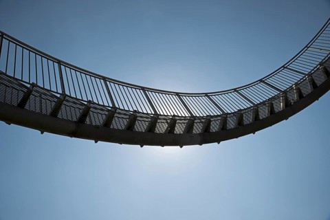 Landmark Tiger & Turtle - Magic Mountain by Heike Mutter and Ulrich Genth, walk-in sculpture in the