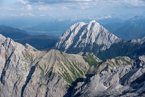 View of mountain peaks of the Hohe Munde, Mieminger Kette, view from the summit of the Zugspitze,