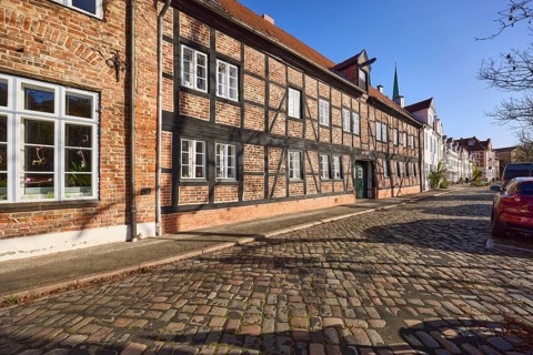 Rossmühle, half-timbered house, street An der Obertrave, Old Town, Hanseatic City of Lübeck,