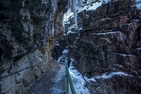 Winter, snowy landscape, icicles, hiking trail through the Breitachklamm gorge near Oberstdorf,
