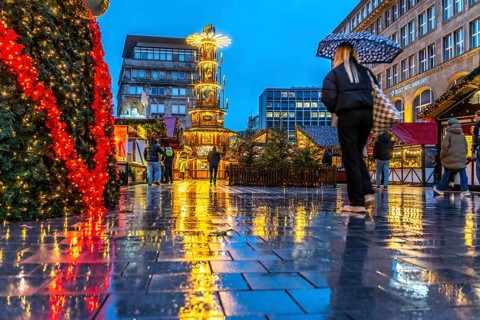 Empty Christmas market, Willy-Brandt-Platz, rainy weather, Essen, North Rhine-Westphalia, Germany,