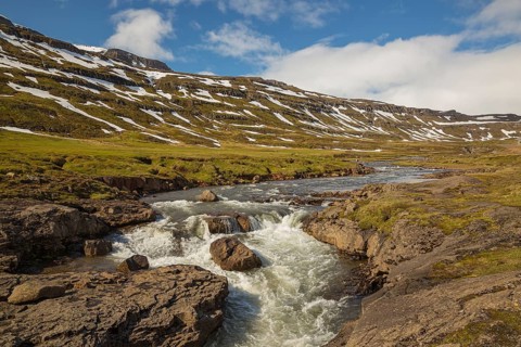 Rapids of the river Fossa i Pjorsardal, close to the Haifoss waterfall. E Iceland