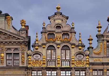 Baroque façade of the guild house Le Sac, guild of carpenters, joiners and coopers, Grand-Place,