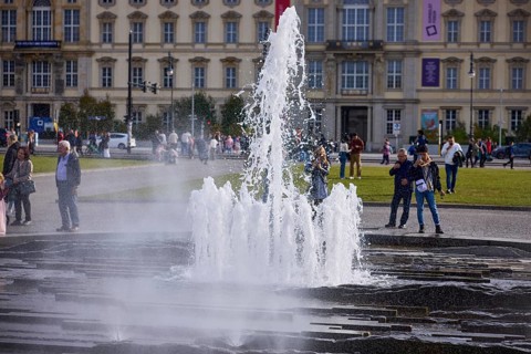 Fountain in the Lustgarten, frozen water movement, Berlin, capital, independent city, federal state