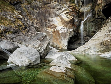 Cascata del Salto waterfall, Maggia, Maggia Valley, Canton Ticino, Switzerland, Europe